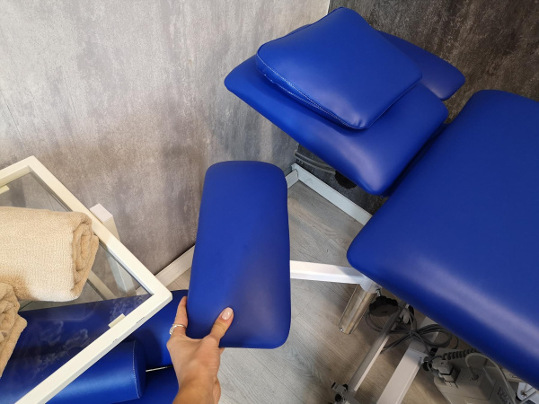 Массажный стол с двумя электроприводами Heliox Х223 (ширина ложа 750 мм)